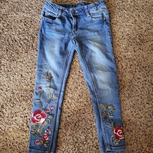 Adorable lil girls jeans sz 7
